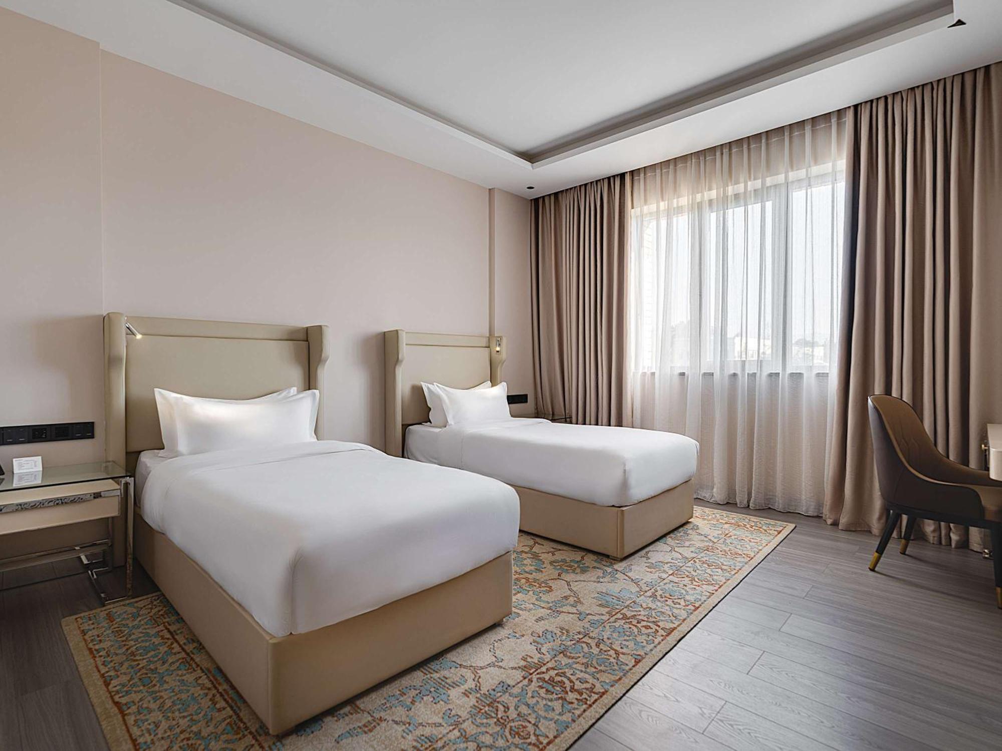 Moevenpick Самарканд Екстериор снимка