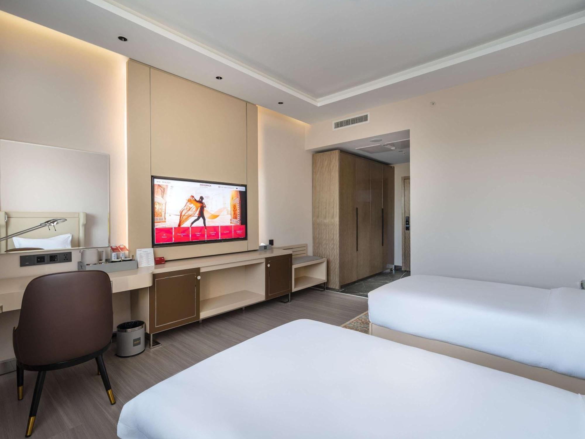 Moevenpick Самарканд Екстериор снимка